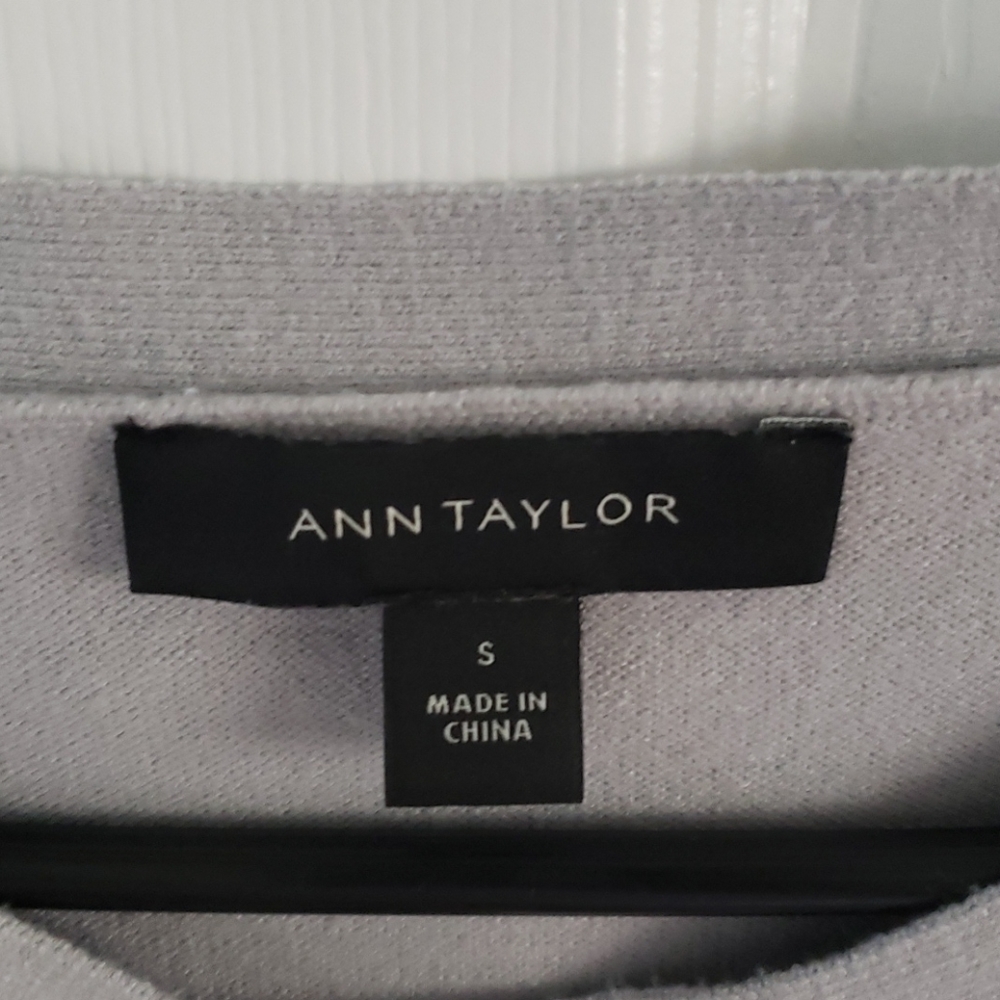 Ann Taylor Ruched Sweater - Picture 3 of 4